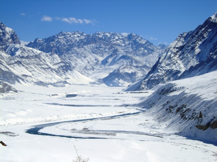 Valle all'altezza di Zangla